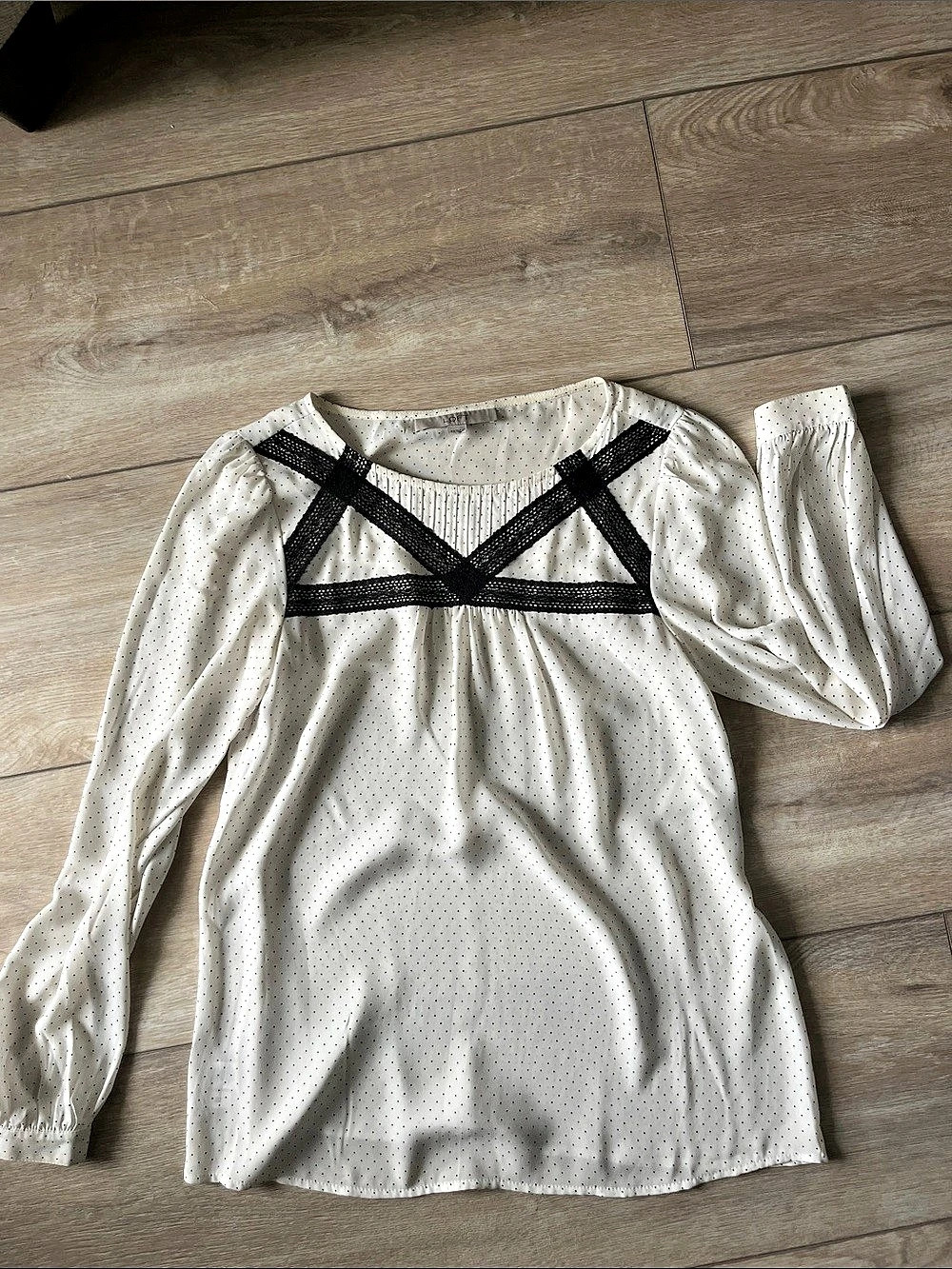 LOFT Long Sleeve Polka Dot Blouse XS Like New